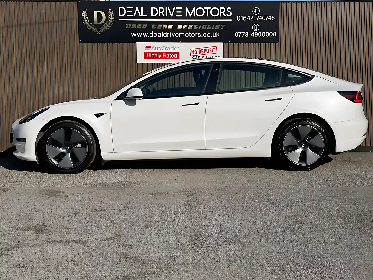 Used 2021 Tesla Model 3 Long Range White - Interior and Exterior details 4