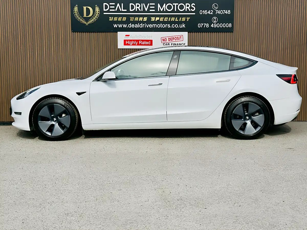 Used 2021 Tesla Model 3 Long Range White - Interior and Exterior details 4