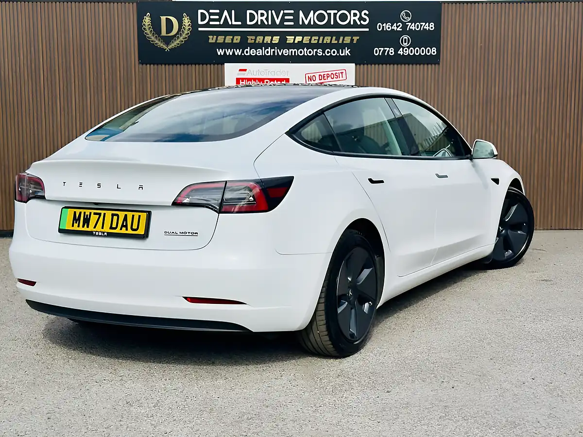 Used 2021 Tesla Model 3 Long Range White - Interior and Exterior details 7