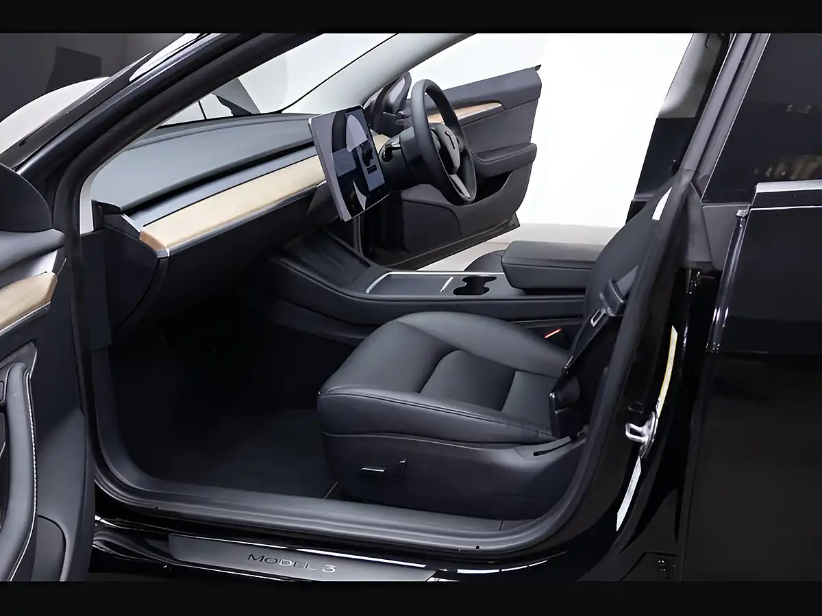 Used 2021 Tesla Model 3 Performance Black - Interior and Exterior details 10