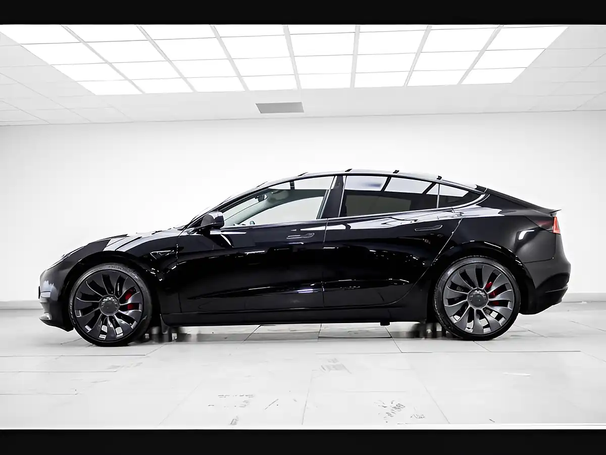 Used 2021 Tesla Model 3 Performance Black - Interior and Exterior details 4