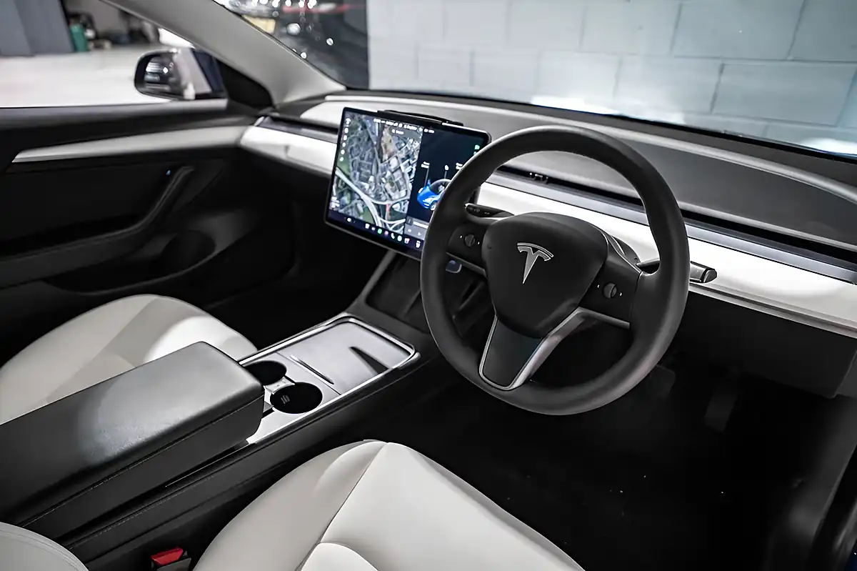 Used 2021 Tesla Model 3 Performance Blue - Interior and Exterior details 9
