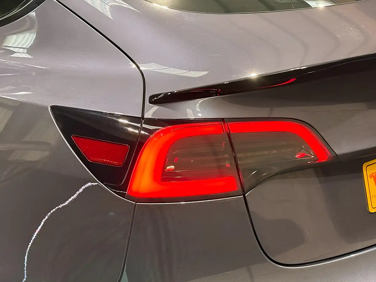 Used 2021 Tesla Model 3 Performance Grey - Interior and Exterior details 11