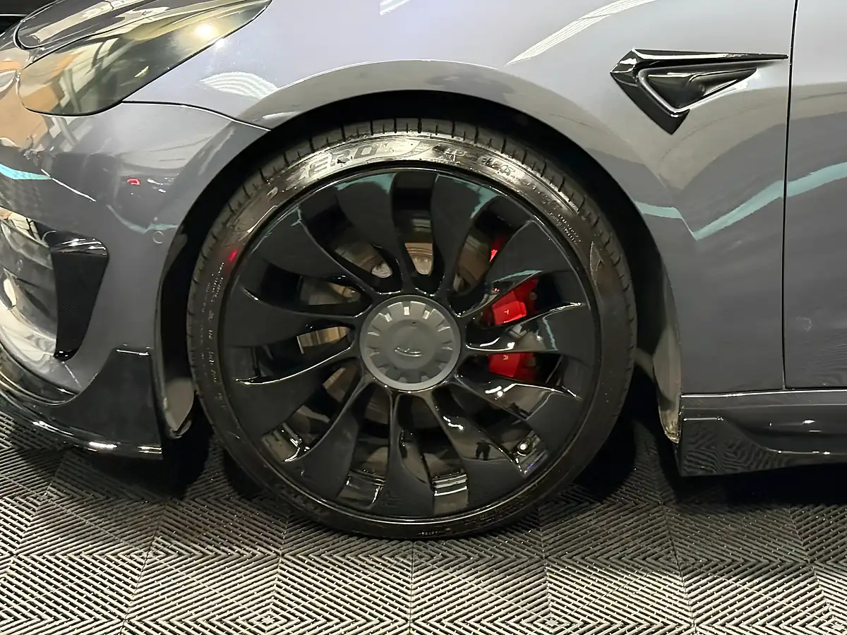 Used 2021 Tesla Model 3 Performance Grey - Interior and Exterior details 12