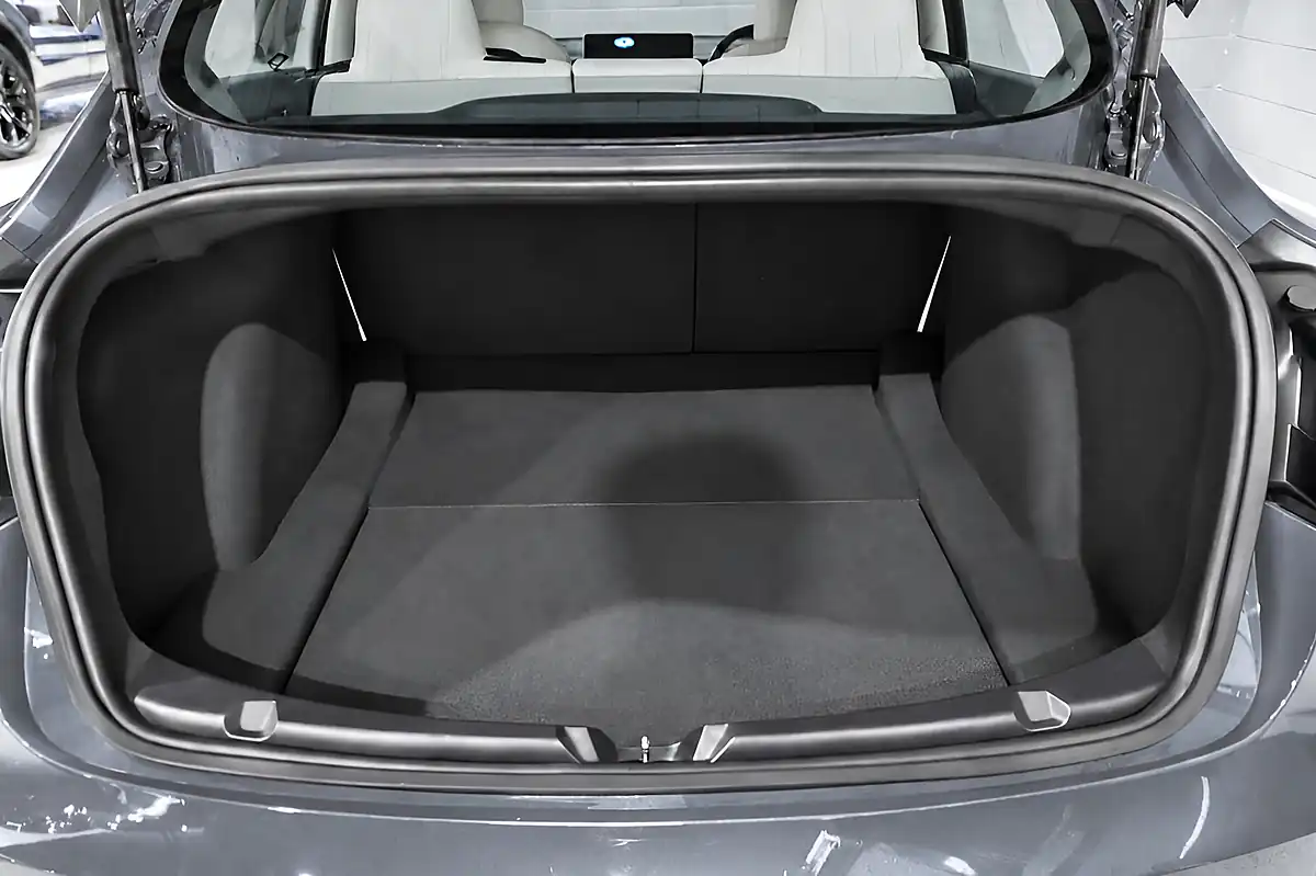 Used 2021 Tesla Model 3 Performance Grey - Interior and Exterior details 17