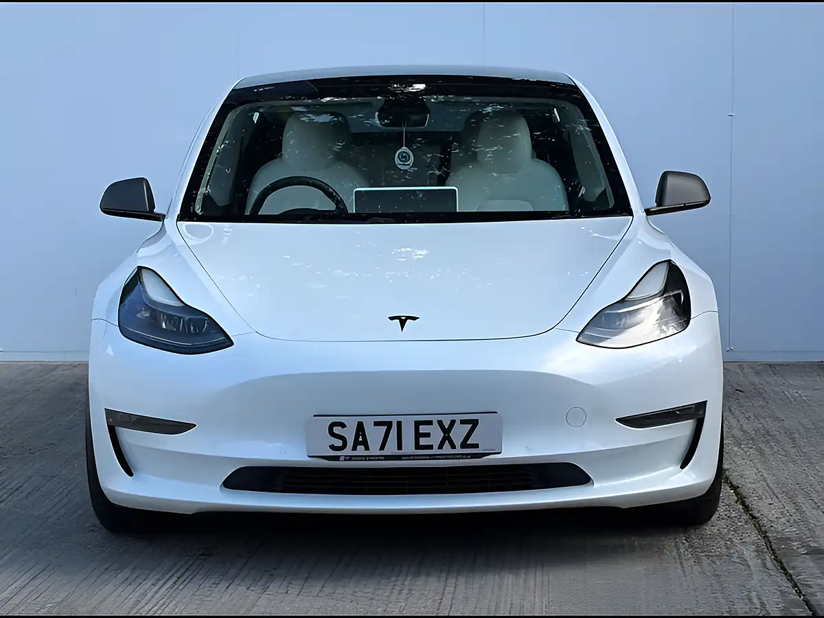 Used 2021 Tesla Model 3 Performance Pearl White - Interior and Exterior details 13