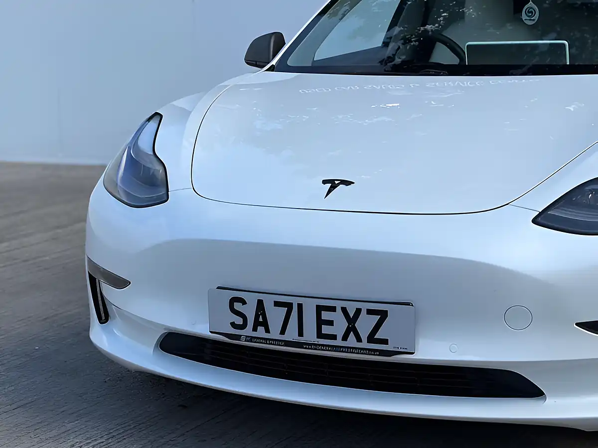 Used 2021 Tesla Model 3 Performance Pearl White - Interior and Exterior details 14