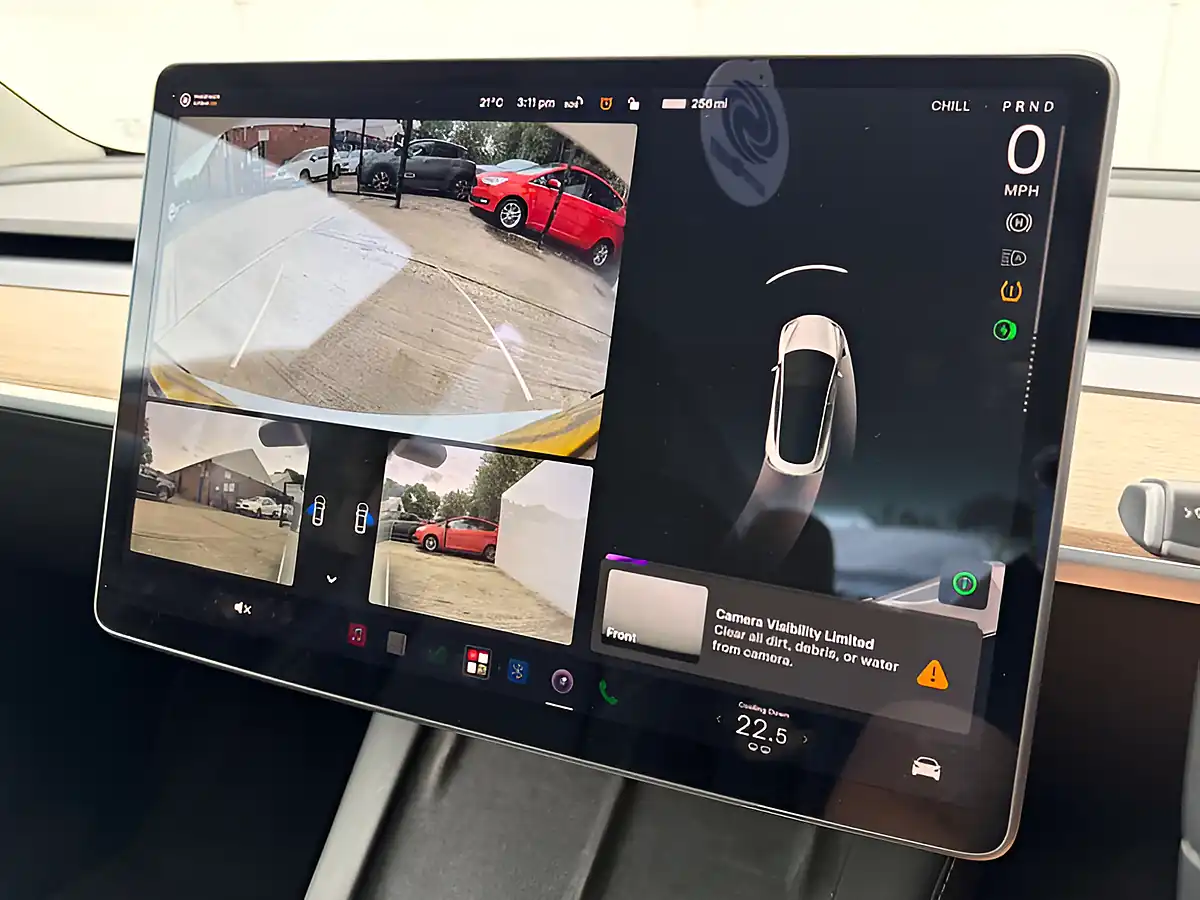 Used 2021 Tesla Model 3 Performance Pearl White - Interior and Exterior details 17
