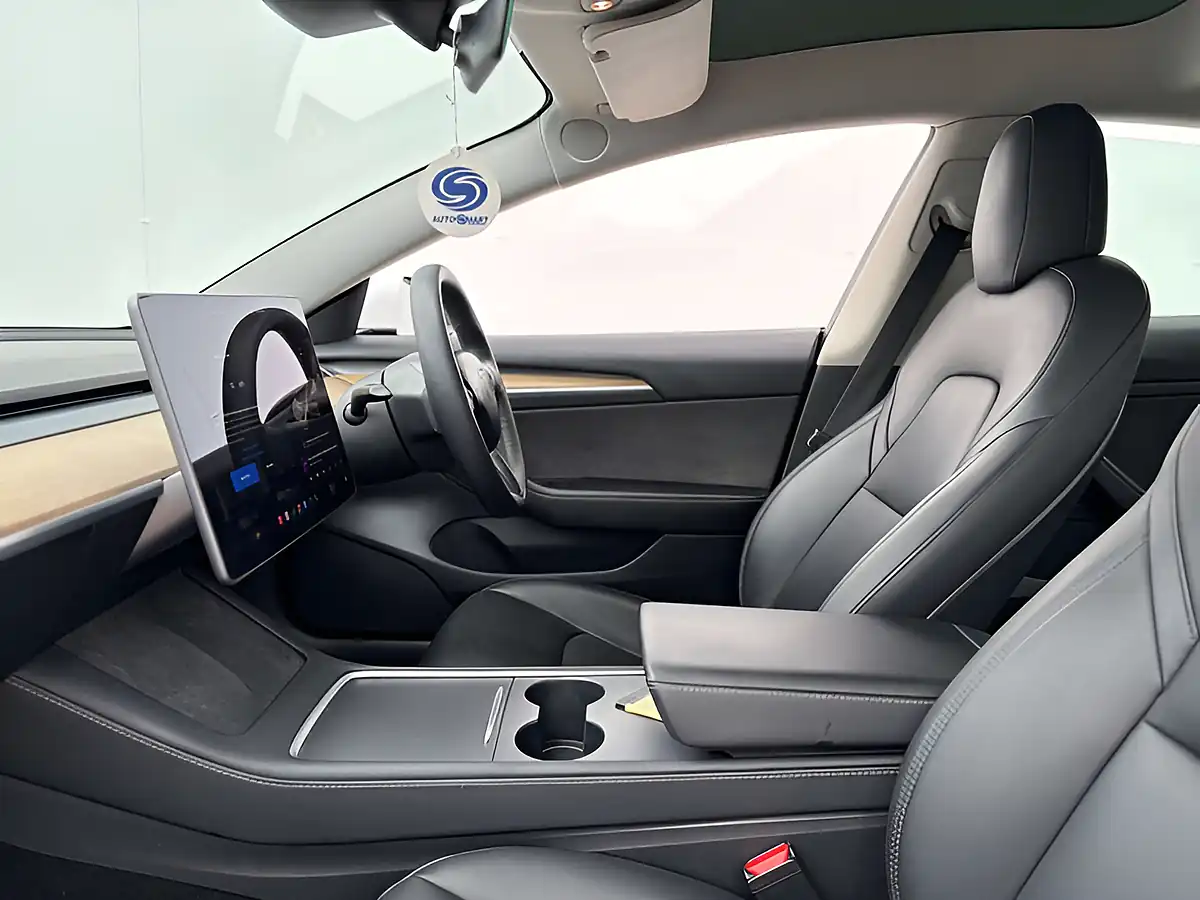 Used 2021 Tesla Model 3 Performance Pearl White - Interior and Exterior details 19