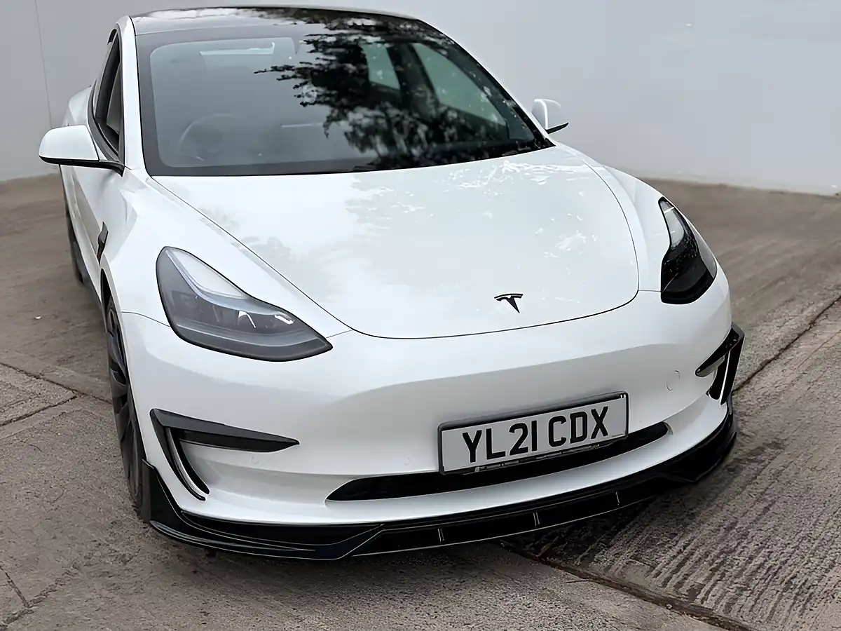 Used 2021 Tesla Model 3 Performance Pearl White - Interior and Exterior details 3