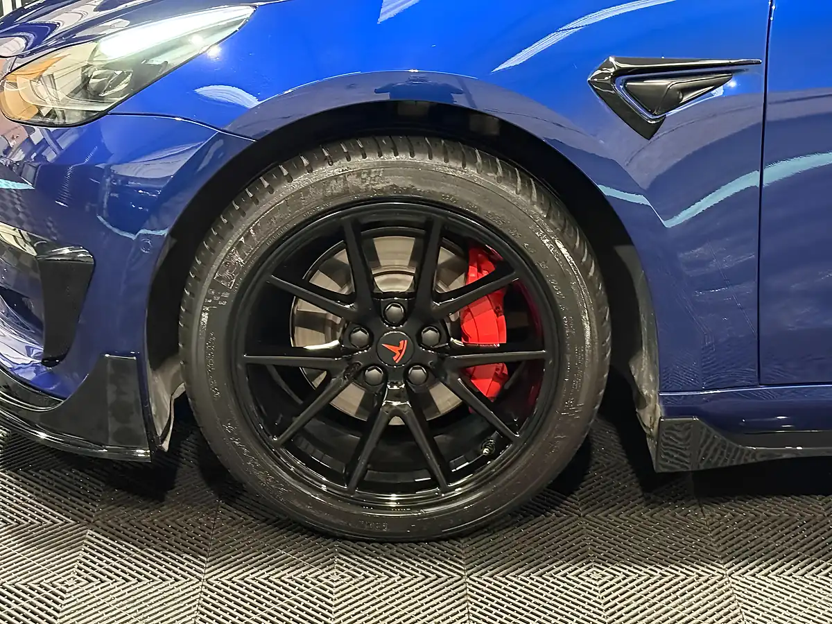 Used 2021 Tesla Model 3 Standard Range Plus Deep Blue - Interior and Exterior details 12