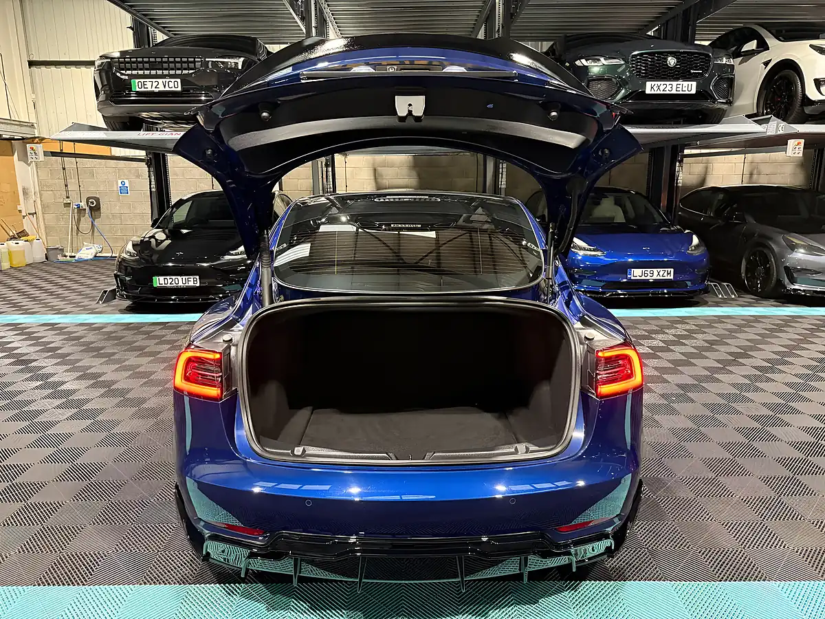 Used 2021 Tesla Model 3 Standard Range Plus Deep Blue - Interior and Exterior details 15