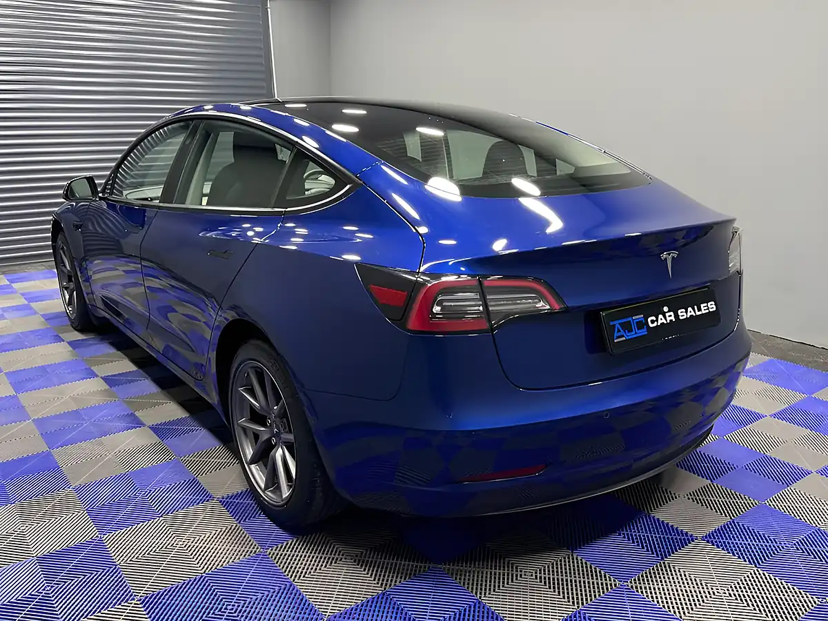 Used 2021 Tesla Model 3 Standard Range Plus Deep Blue - Interior and Exterior details 12