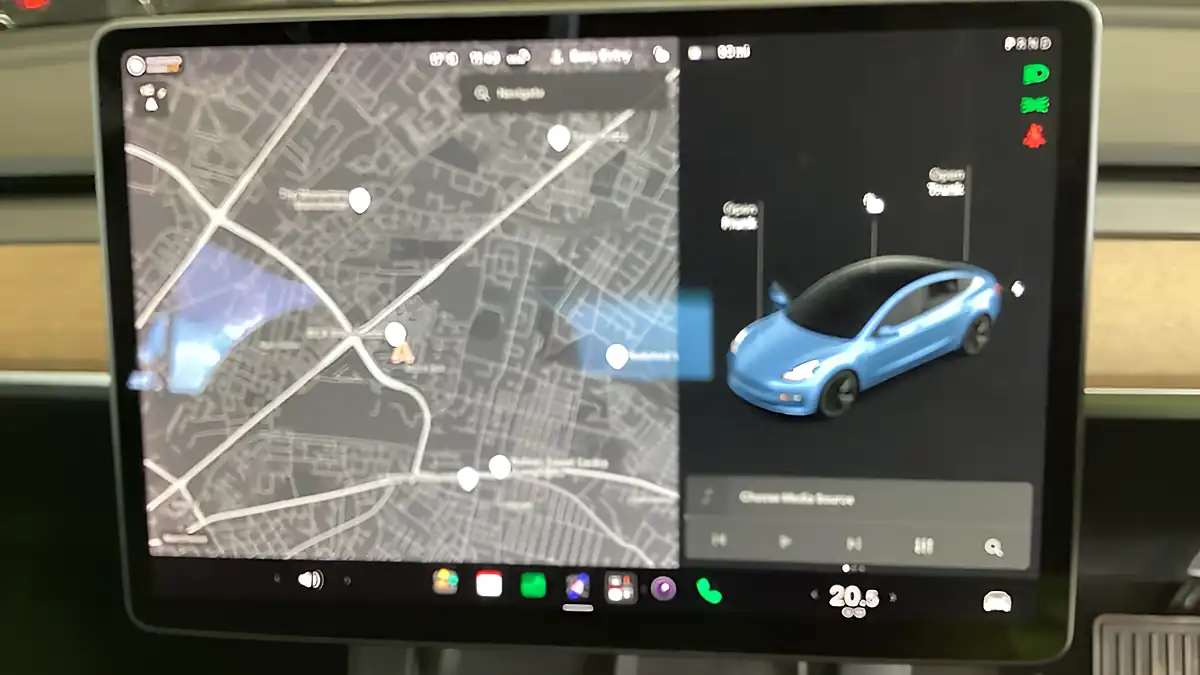 Used 2021 Tesla Model 3 Standard Range Plus White - Interior and Exterior details 11