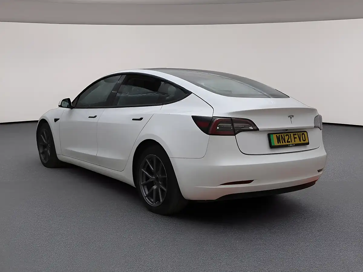 Used 2021 Tesla Model 3 Standard Range Plus White - Interior and Exterior details 3