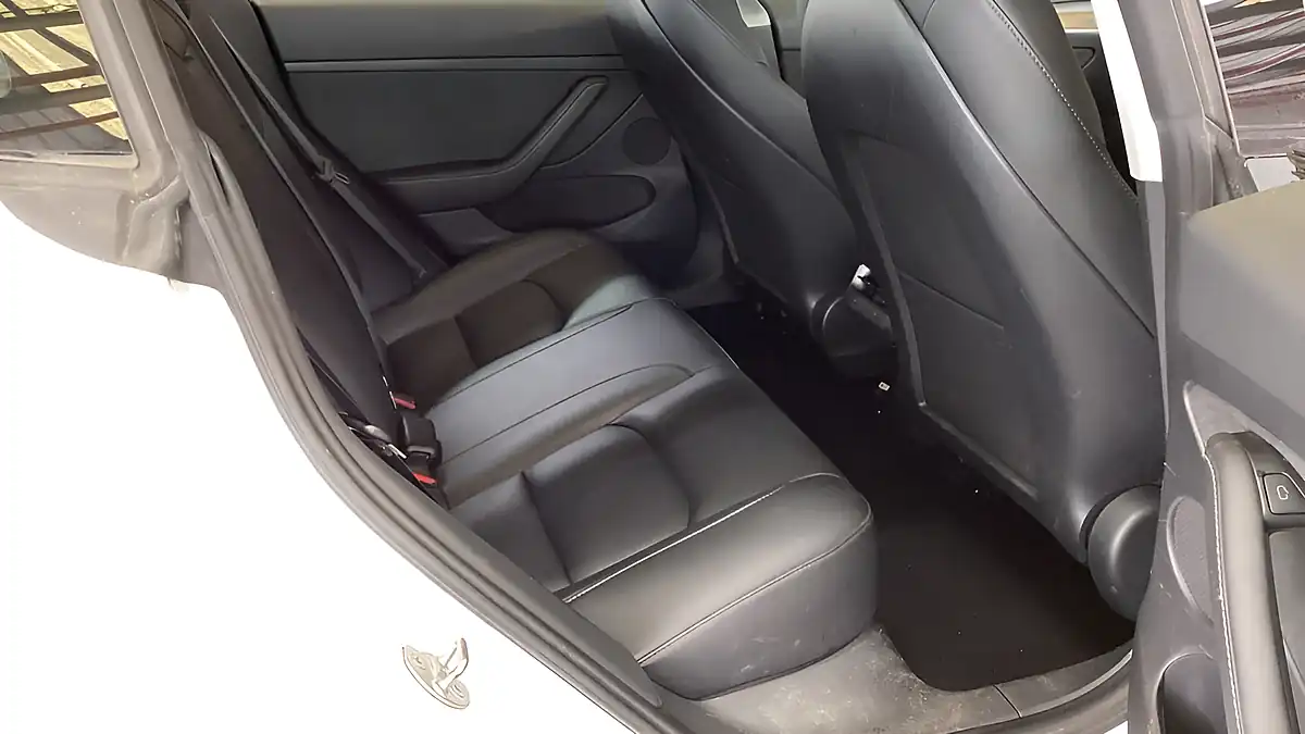 Used 2021 Tesla Model 3 Standard Range Plus White - Interior and Exterior details 8