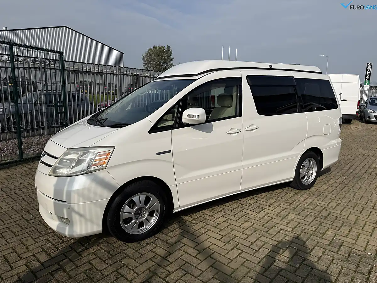 Used 2021 Toyota Alphard Camper White - Interior and Exterior details 4