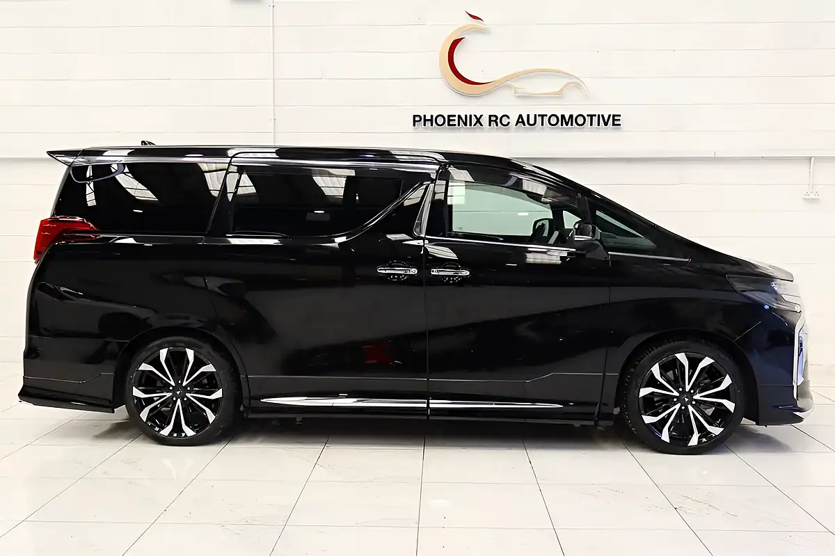 Used 2021 Toyota Alphard Executive Lounge Black/Black - Interior and Exterior details 8