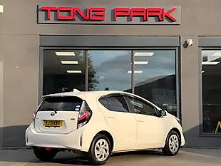 Used 2021 Toyota Aqua White - Interior and Exterior details 10