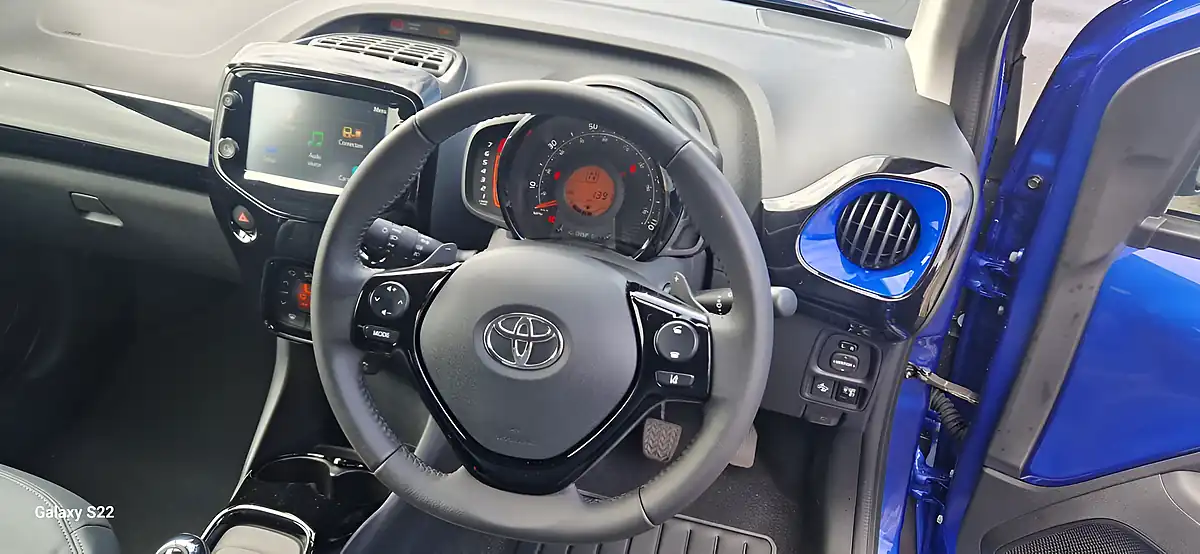Used 2021 Toyota Aygo X-Clusiv Blue - Interior and Exterior details 11