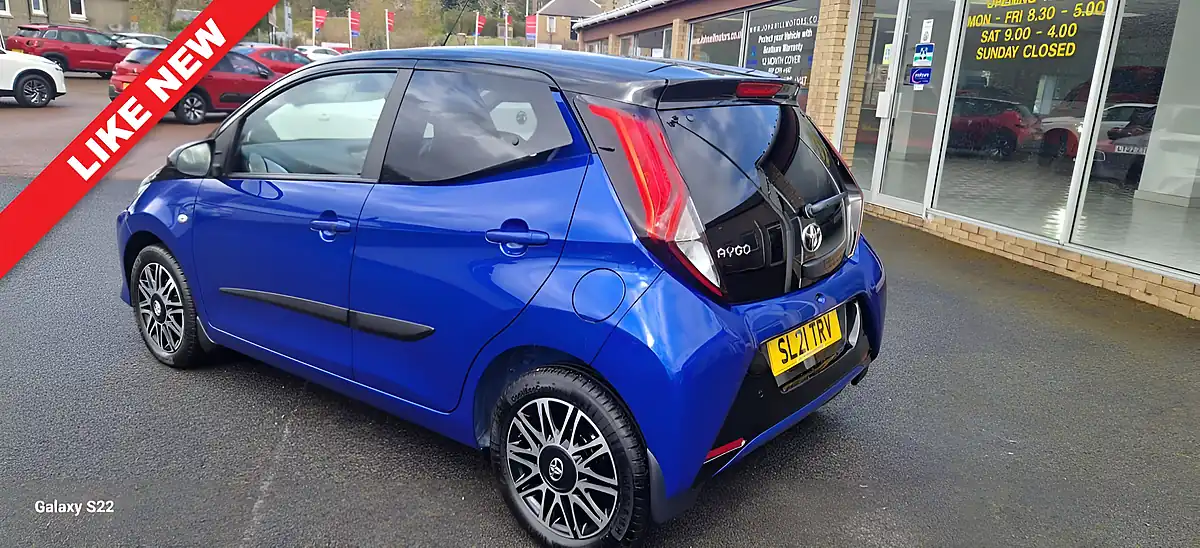 Used 2021 Toyota Aygo X-Clusiv Blue - Interior and Exterior details 5