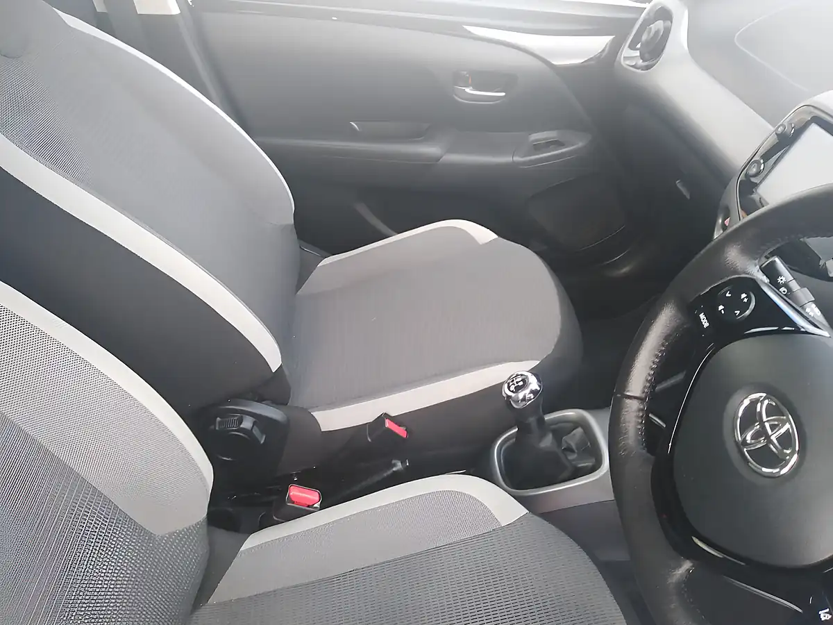 Used 2021 Toyota Aygo X-Play Black - Interior and Exterior details 12