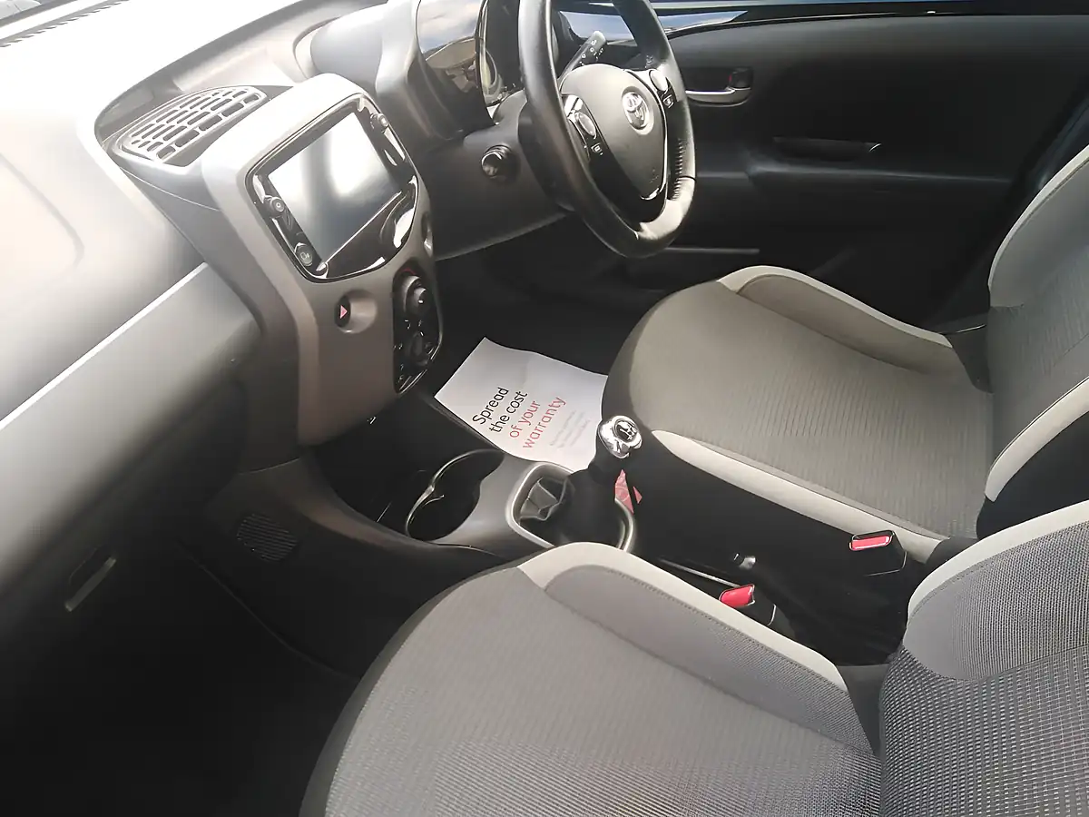 Used 2021 Toyota Aygo X-Play Black - Interior and Exterior details 18