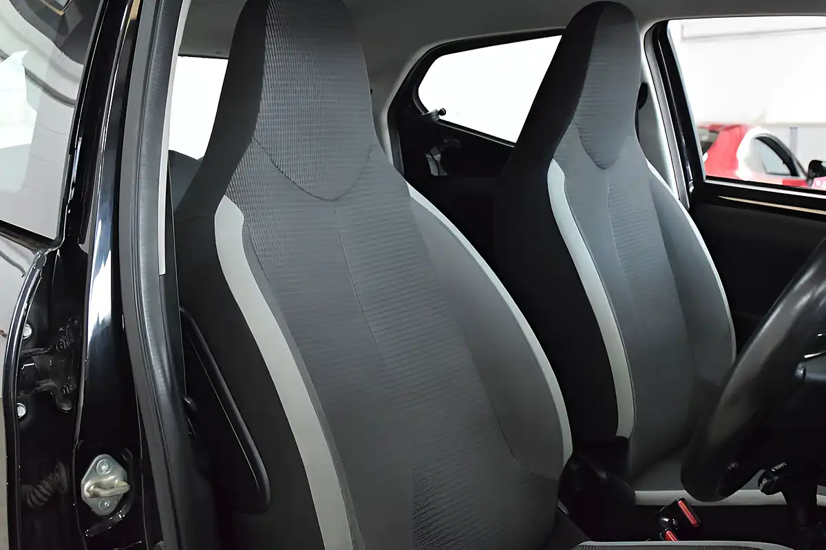 Used 2021 Toyota Aygo X-Play Black - Interior and Exterior details 10