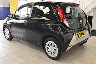 Used 2021 Toyota Aygo X-Play Black - Interior and Exterior details 4