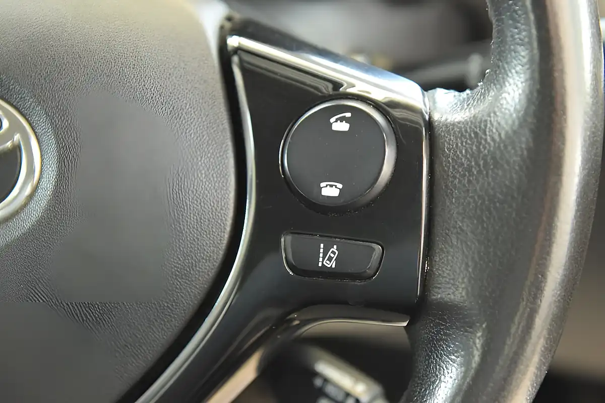 Used 2021 Toyota Aygo X-Play Black - Interior and Exterior details 8