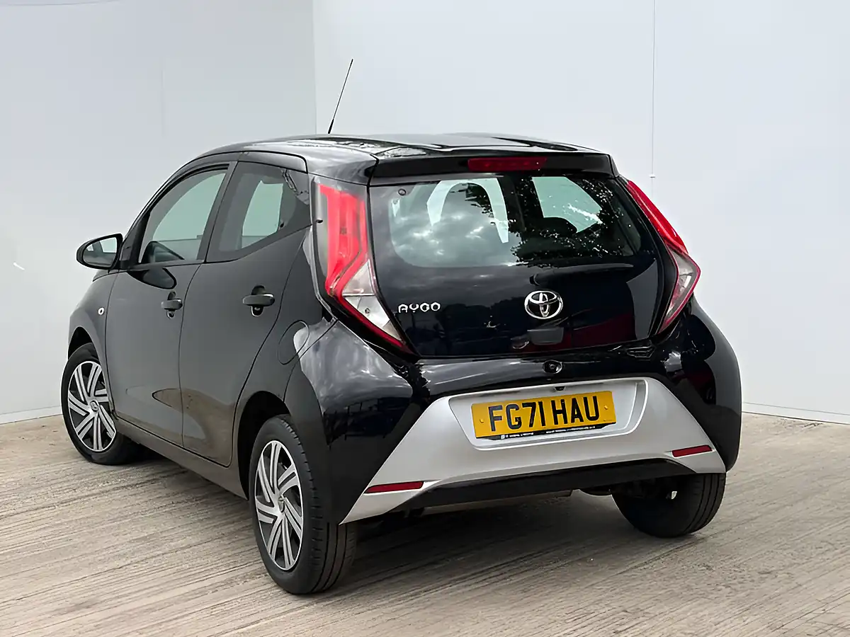 Used 2021 Toyota Aygo X-Play Bold Black - Interior and Exterior details 15