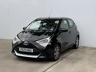 Used 2021 Toyota Aygo X-Play Bold Black - Interior and Exterior details 2