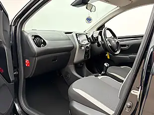 Used 2021 Toyota Aygo X-Play Bold Black - Interior and Exterior details 20