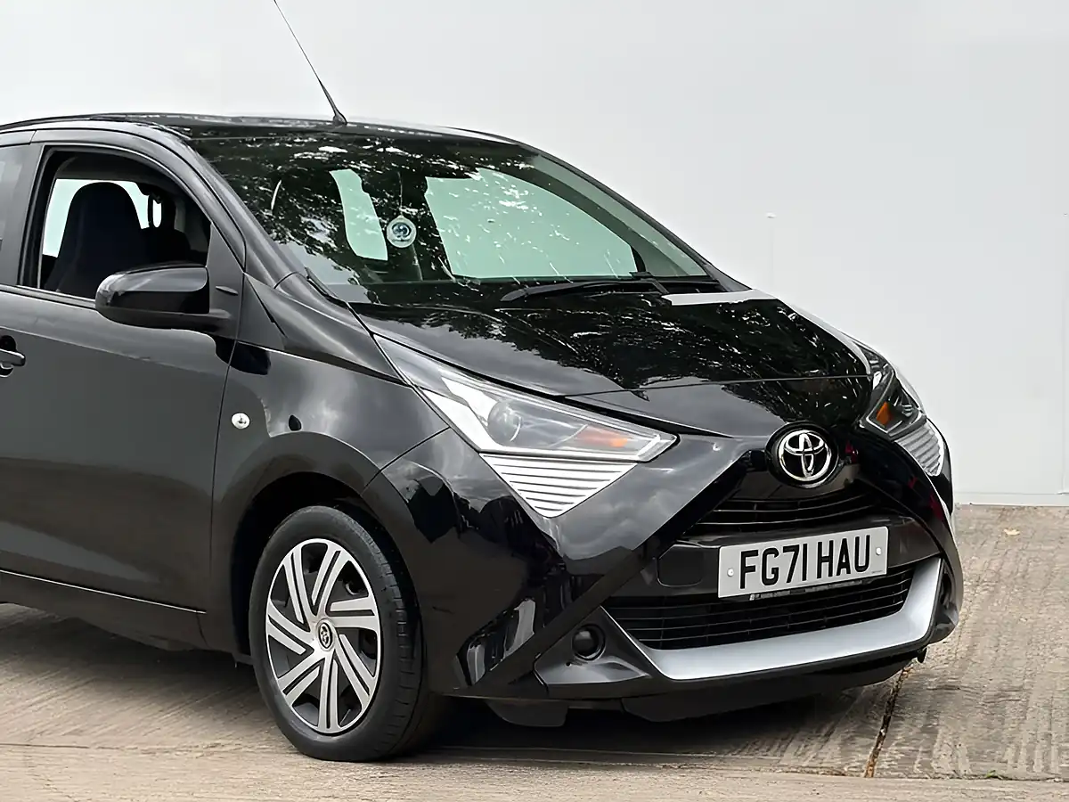 Used 2021 Toyota Aygo X-Play Bold Black - Interior and Exterior details 4