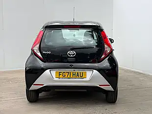 Used 2021 Toyota Aygo X-Play Bold Black - Interior and Exterior details 6