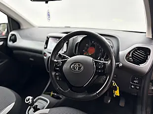Used 2021 Toyota Aygo X-Play Bold Black - Interior and Exterior details 16