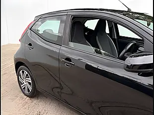 Used 2021 Toyota Aygo X-Play Bold Black - Interior and Exterior details 5