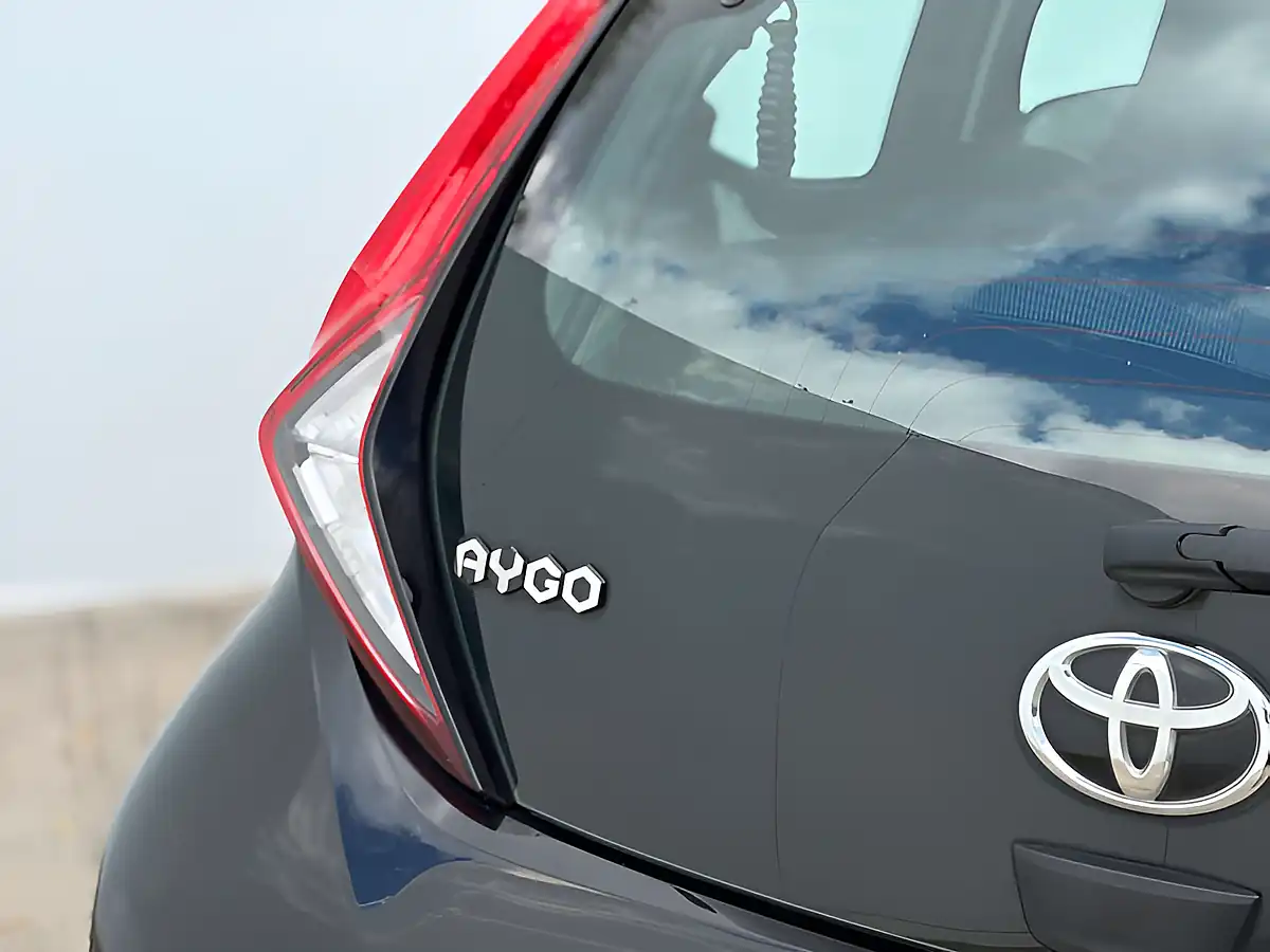Used 2021 Toyota Aygo X-Play Bold Black - Interior and Exterior details 12
