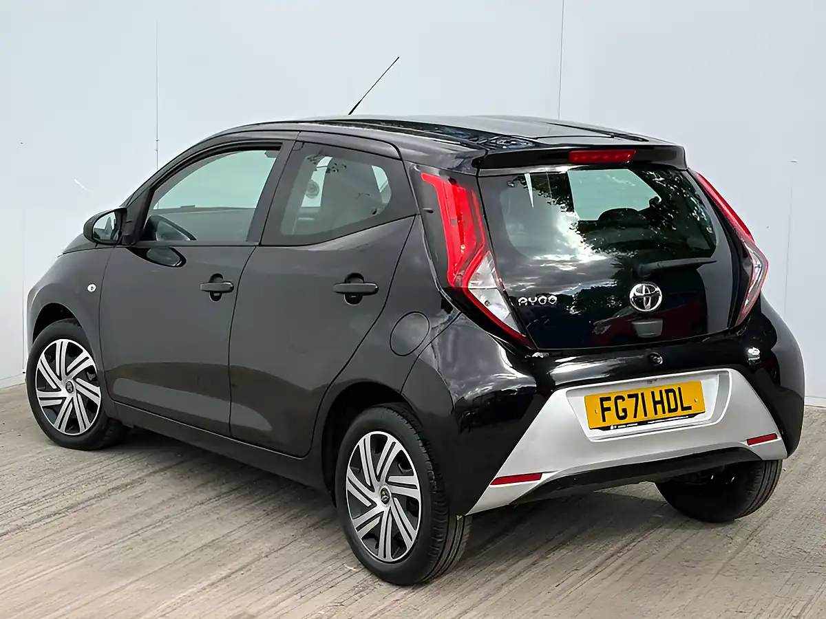 Used 2021 Toyota Aygo X-Play Bold Black - Interior and Exterior details 4