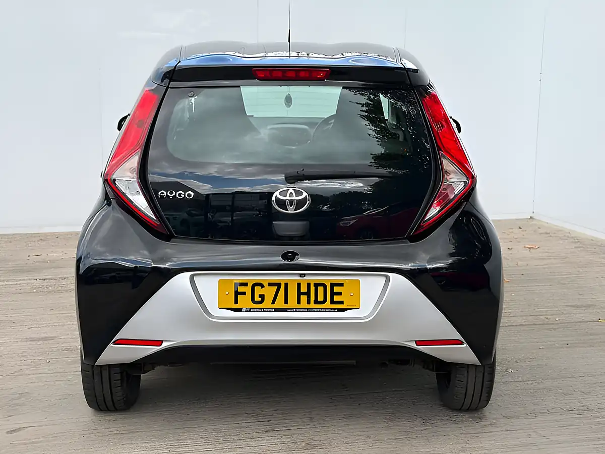 Used 2021 Toyota Aygo X-Play Bold Black - Interior and Exterior details 15