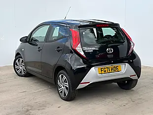 Used 2021 Toyota Aygo X-Play Bold Black - Interior and Exterior details 16