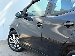 Used 2021 Toyota Aygo X-Play Bold Black - Interior and Exterior details 12