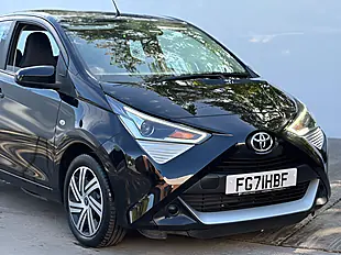 Used 2021 Toyota Aygo X-Play Bold Black - Interior and Exterior details 2