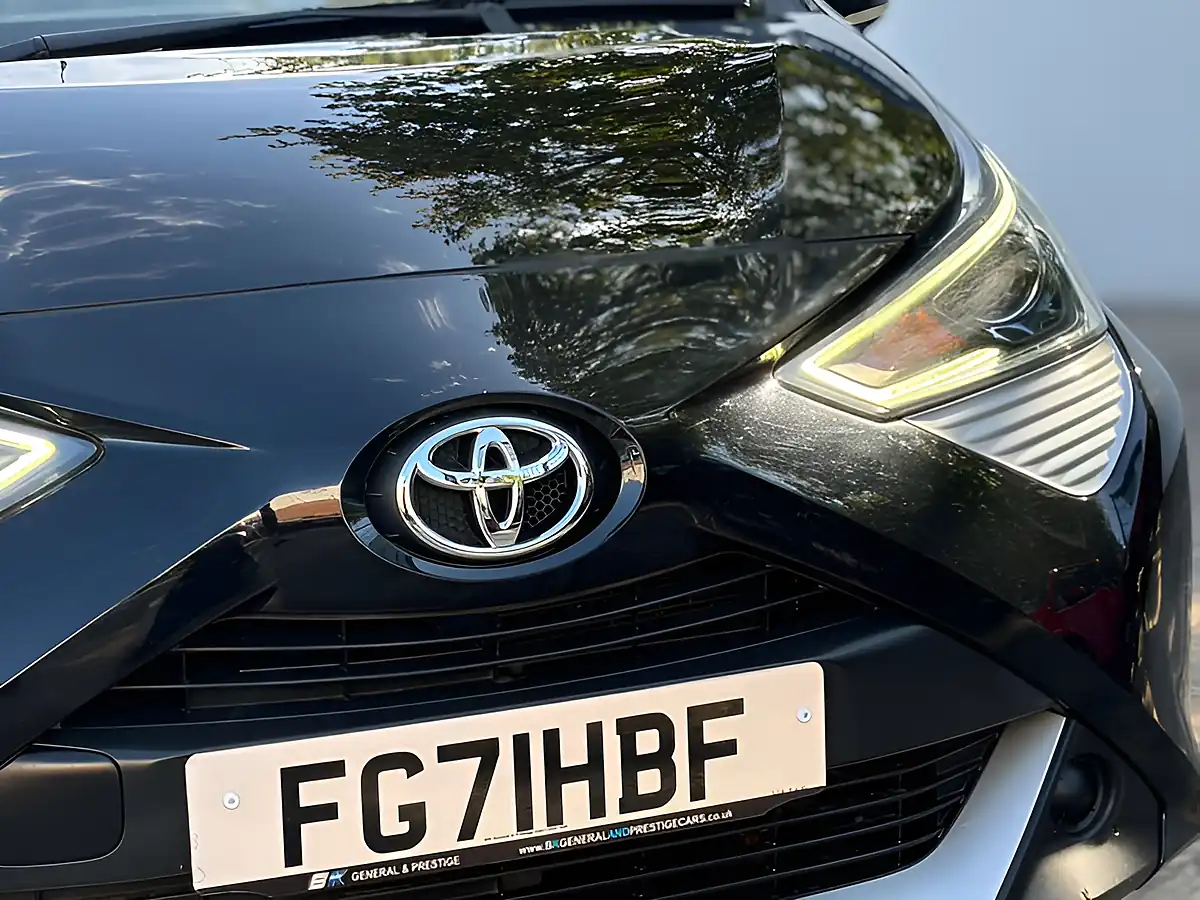 Used 2021 Toyota Aygo X-Play Bold Black - Interior and Exterior details 3