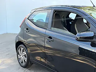 Used 2021 Toyota Aygo X-Play Bold Black - Interior and Exterior details 7