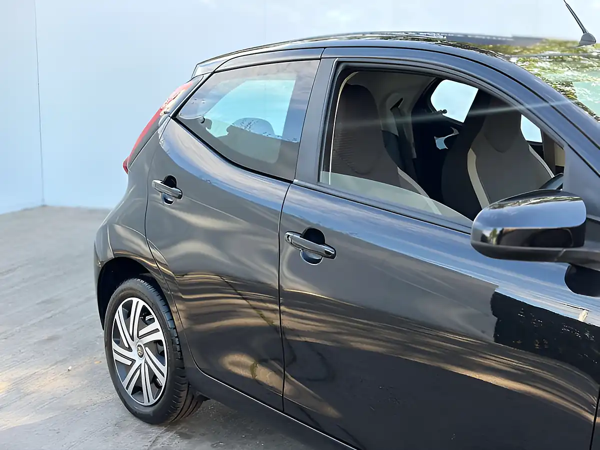 Used 2021 Toyota Aygo X-Play Bold Black - Interior and Exterior details 7