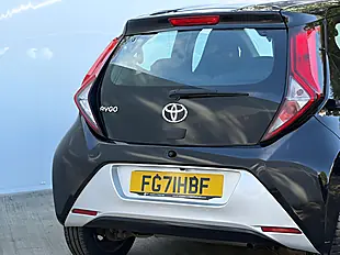Used 2021 Toyota Aygo X-Play Bold Black - Interior and Exterior details 9