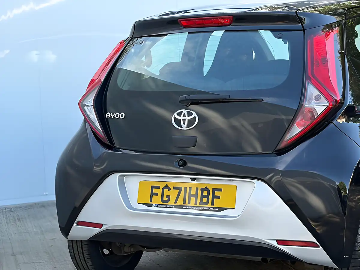 Used 2021 Toyota Aygo X-Play Bold Black - Interior and Exterior details 9