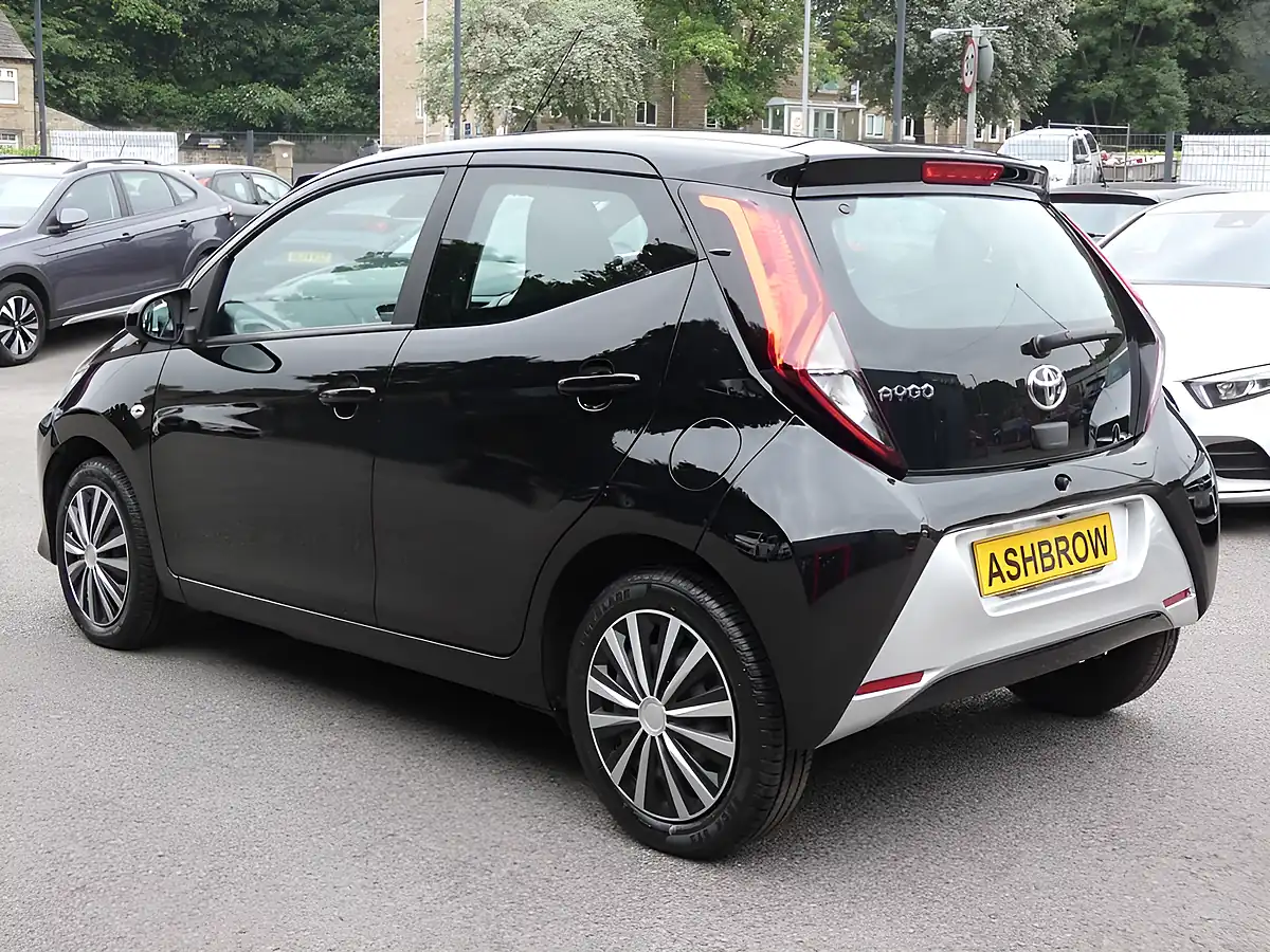 Used 2021 Toyota Aygo X-Play Bold Black Metallic - Interior and Exterior details 13
