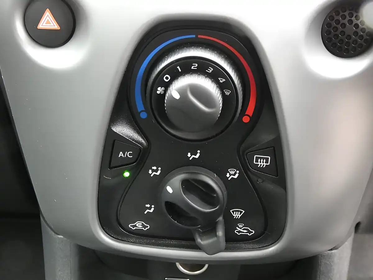 Used 2021 Toyota Aygo X-Play Bold Black Metallic - Interior and Exterior details 16